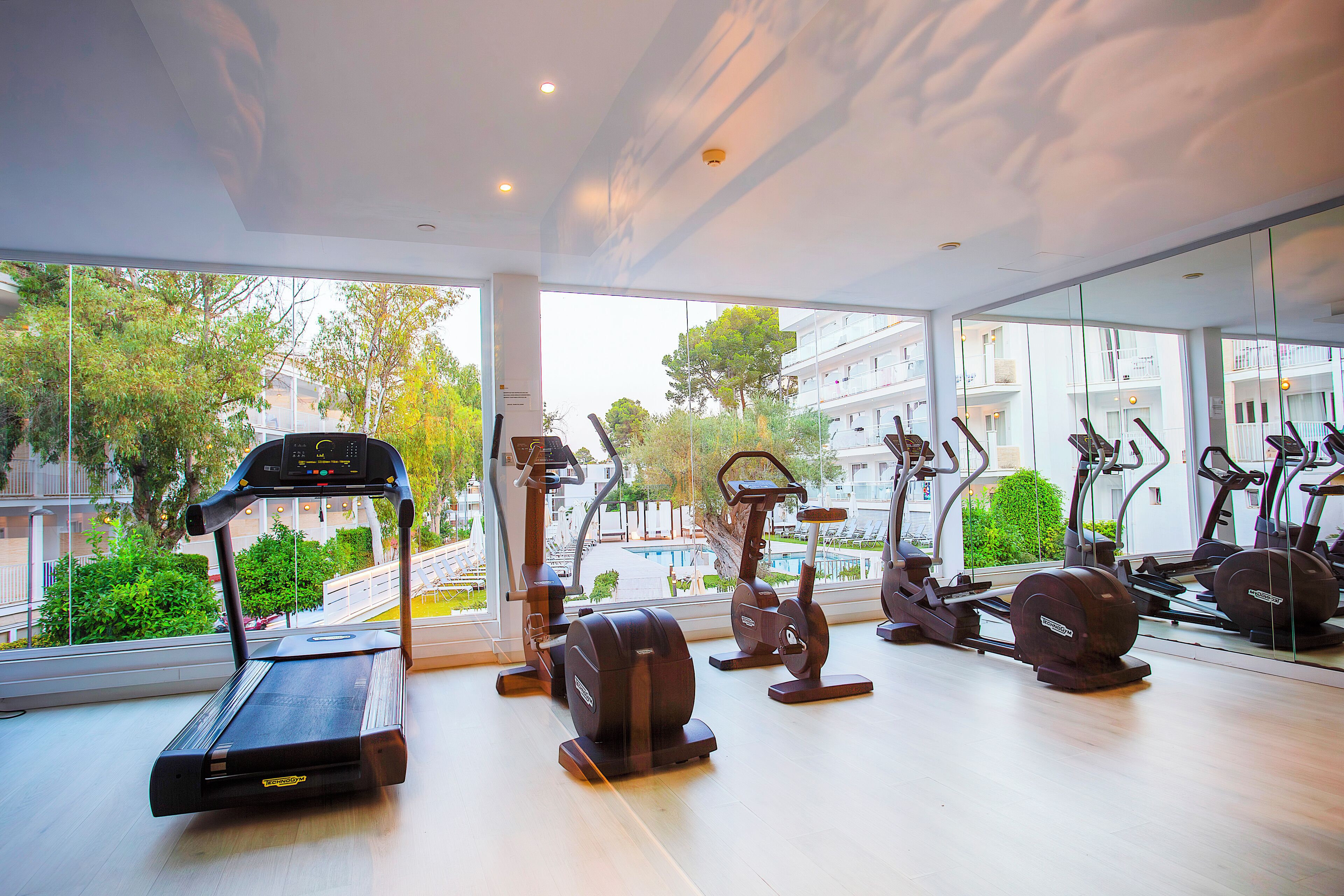 Photo - BQ Bulevar Peguera- Adults Only