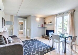 Standard-Apartment, 1 Schlafzimmer | Wohnbereich