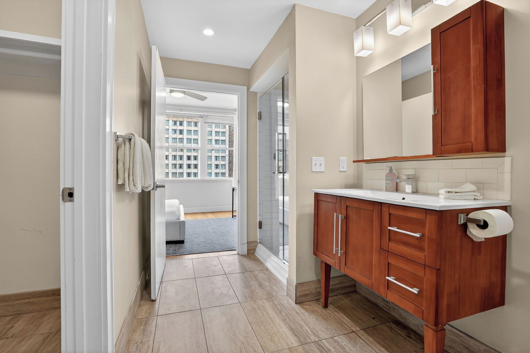 Foto - Roami at Duncan Plaza