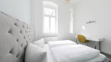 City-Apartment, 1 King-Bett | 1 Schlafzimmer, laptopgeeigneter Arbeitsplatz, Bügeleisen/Bügelbrett