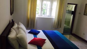 Standard Double Room, Non Smoking | 1 bedroom, premium bedding, iron/ironing board, free WiFi