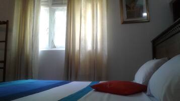 Standard Double Room, Non Smoking | 1 bedroom, premium bedding, iron/ironing board, free WiFi