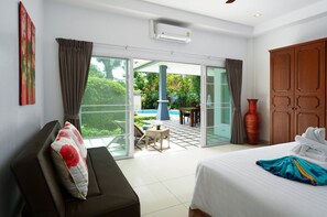 3 camere, una scrivania, accesso a Internet, lenzuola