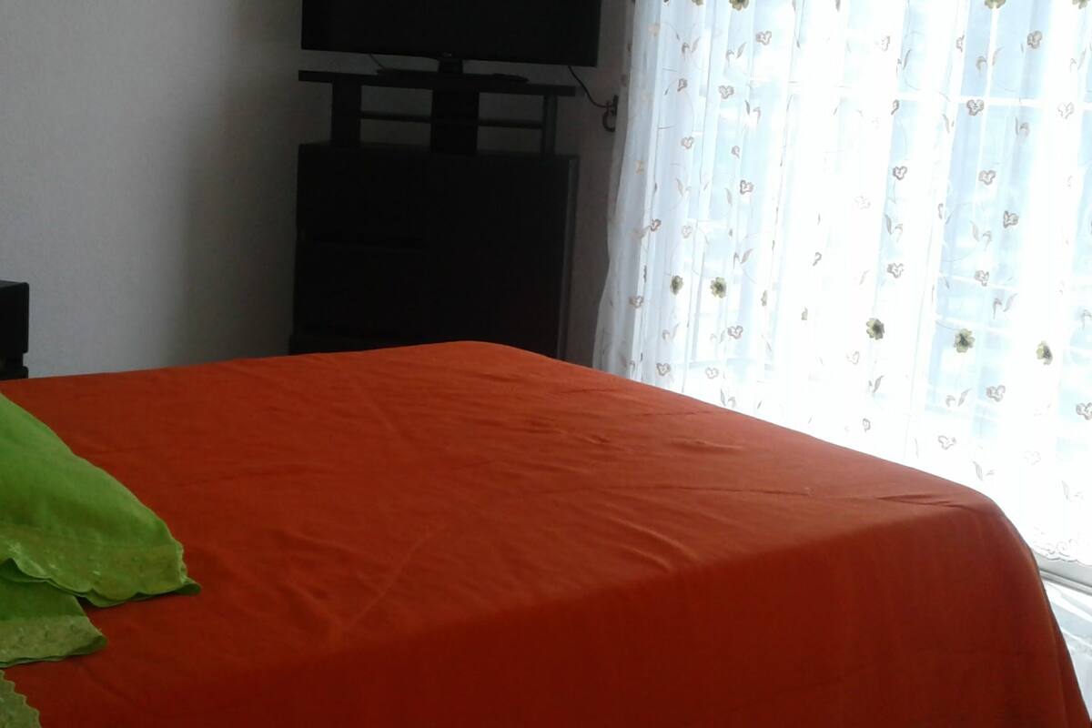 Iron/ironing board, free WiFi