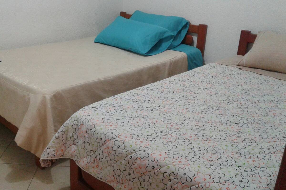 Triple Room | Iron/ironing board, free WiFi