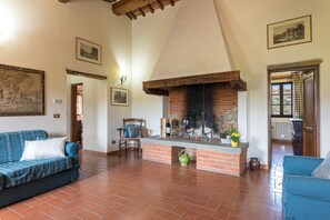 1 bedroom, premium bedding, cots/infant beds, bed sheets - Tenuta La Pieve Casale Presciano (Pergine Valdarno)