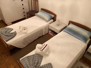 Quarto casal standard, banheiro compartilhado (External) | Escrivaninha, Wi-Fi de cortesia