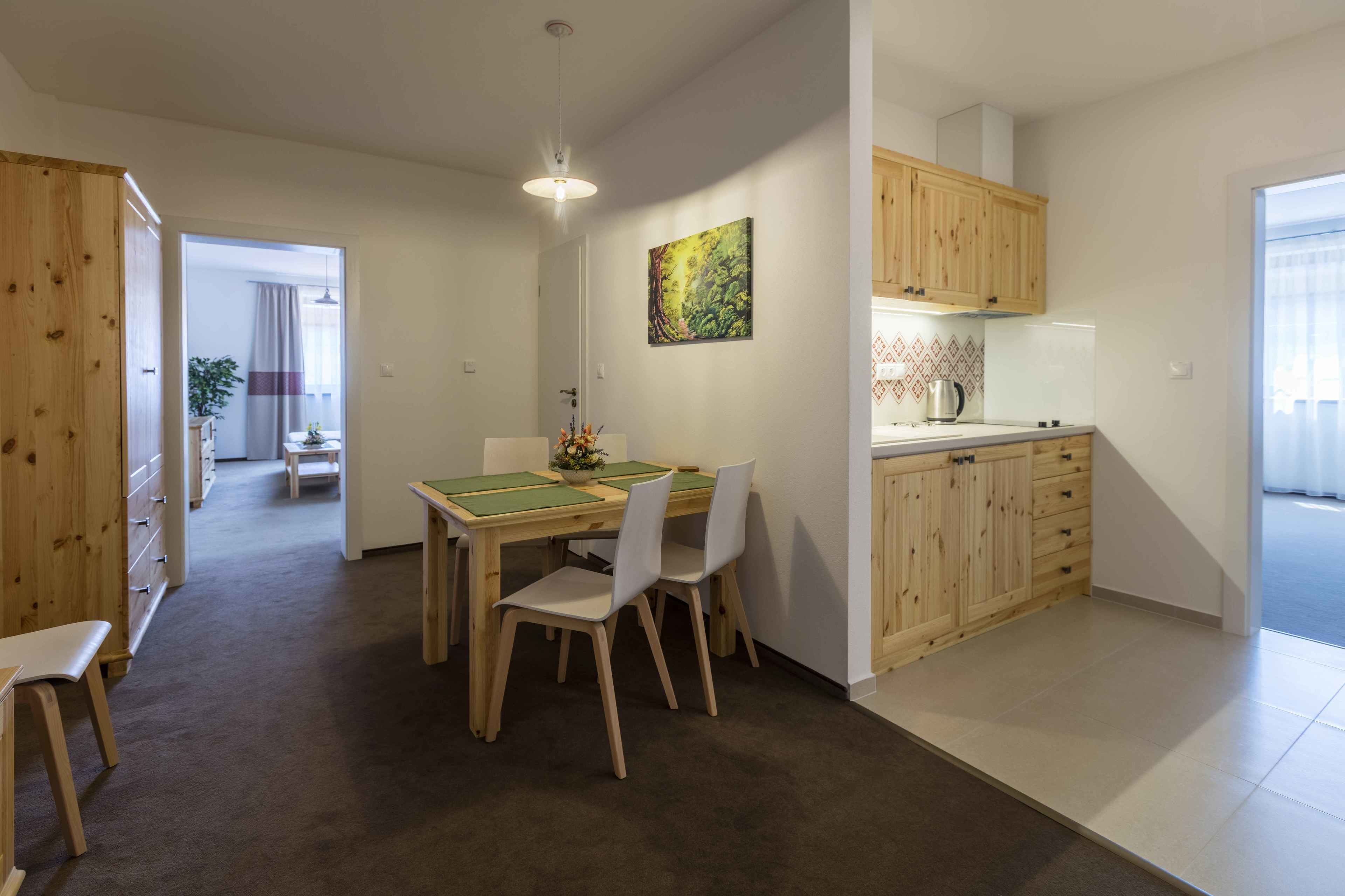 Comfort-Apartment, 2 Schlafzimmer, Hügelblick (SMREK) | Zimmerausstattung