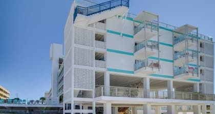 Condo frente al golfo BAÑO PRIVADO JACUZZI y casi una milla de playa privada.