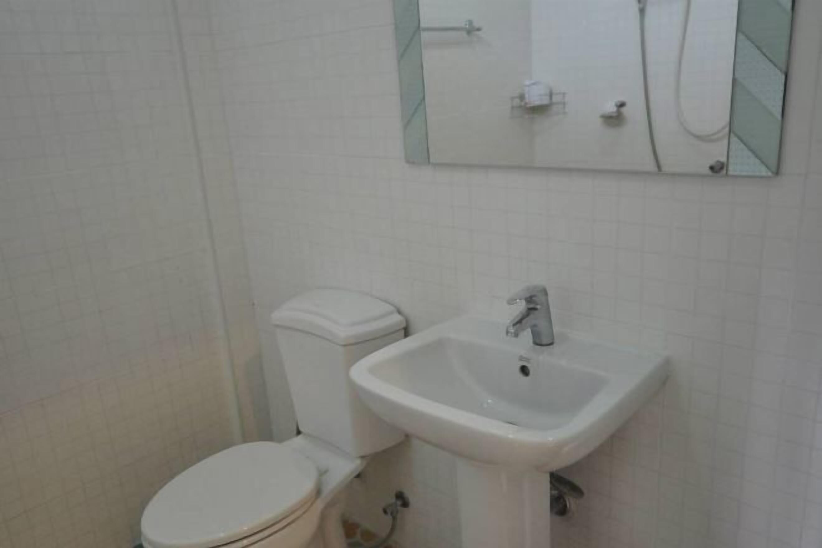 ห้องน้ำ | ฝักบัว, ของใช้ในห้องน้ำฟรี, ผ้าเช็ดตัว