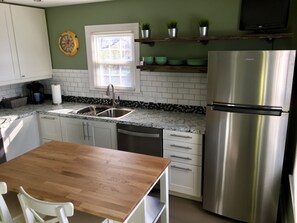 Fridge, microwave, oven, stovetop - Beautifully renovated home with charm!  Sleeps 7.  Located close to EVERYTHING! (Louisville)