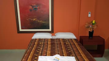 Chambre Double | Coffres-forts dans les chambres, lits pliants/supplémentaires