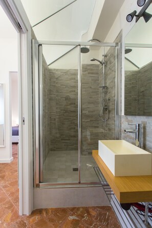 Douche de la salle de bain