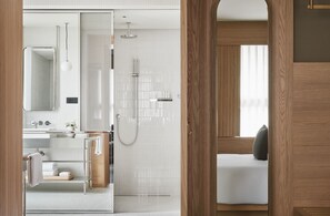 Designer toiletries, hair dryer, bathrobes, slippers - Kimpton Da an Taipei by IHG (Taipei)