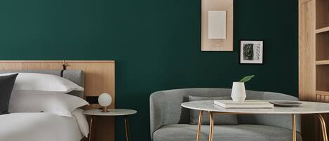 Hochwertige Bettwaren, Daunenbettdecken, Minibar, Zimmersafe