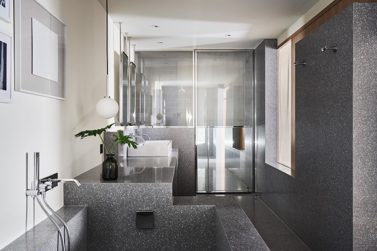 suite, 1 king bed, city view | bathroom | designer toiletries, hair dryer, bathrobes, slippers