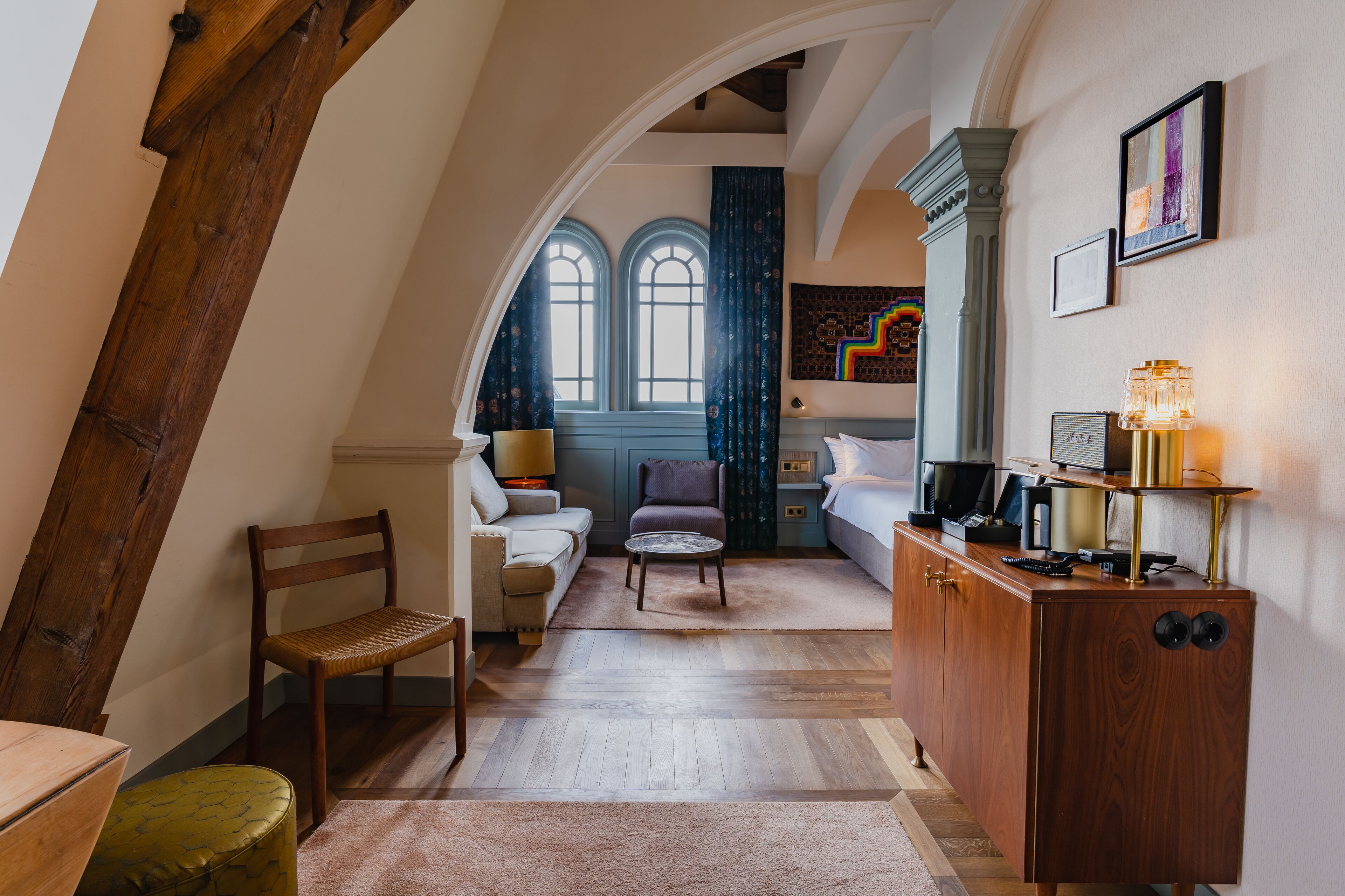 honeymoon suite | living area | tv