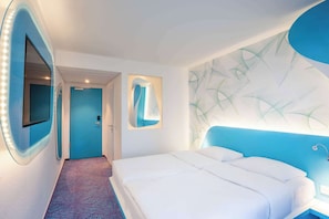 Comfort Room (Design) | Hypo-allergenic bedding, desk, laptop workspace, soundproofing