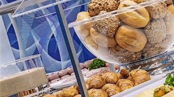 Morgenmadsbuffet hver dag (15.90 EUR pr. person)