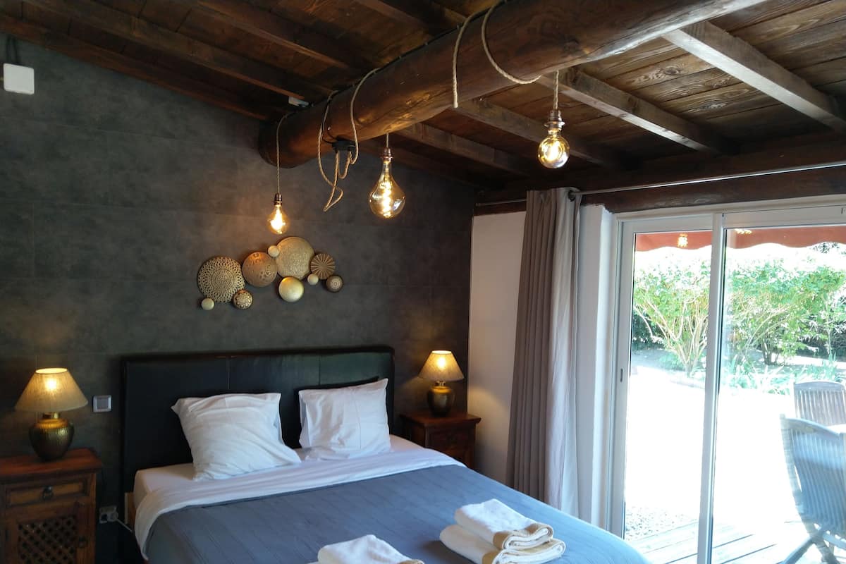 Literie de qualité supérieure, décoration personnalisée