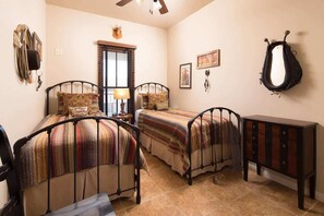 3 habitaciones, wifi gratis y ropa de cama 