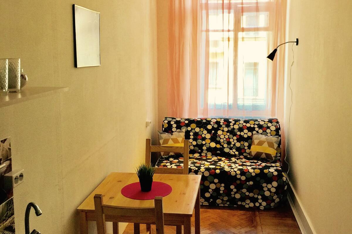 Basic Room, City View