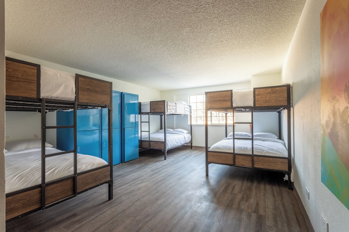 Room, Multiple Beds, Non Smoking (Explorer, Bunk Beds) | Hypo-allergenic bedding available, memory foam beds, in-room safe, desk