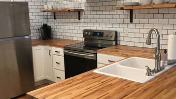 Maison mitoyenne Exécutive | Cuisine privée | Réfrigérateur, micro-ondes, cafetiÚre/bouilloire