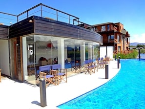 Piscina externa