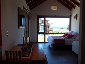 Design Loft, Multiple Beds | In-room safe, iron/ironing board, free cots/infant beds, bed sheets - Loft 201 (Dina Huapi)