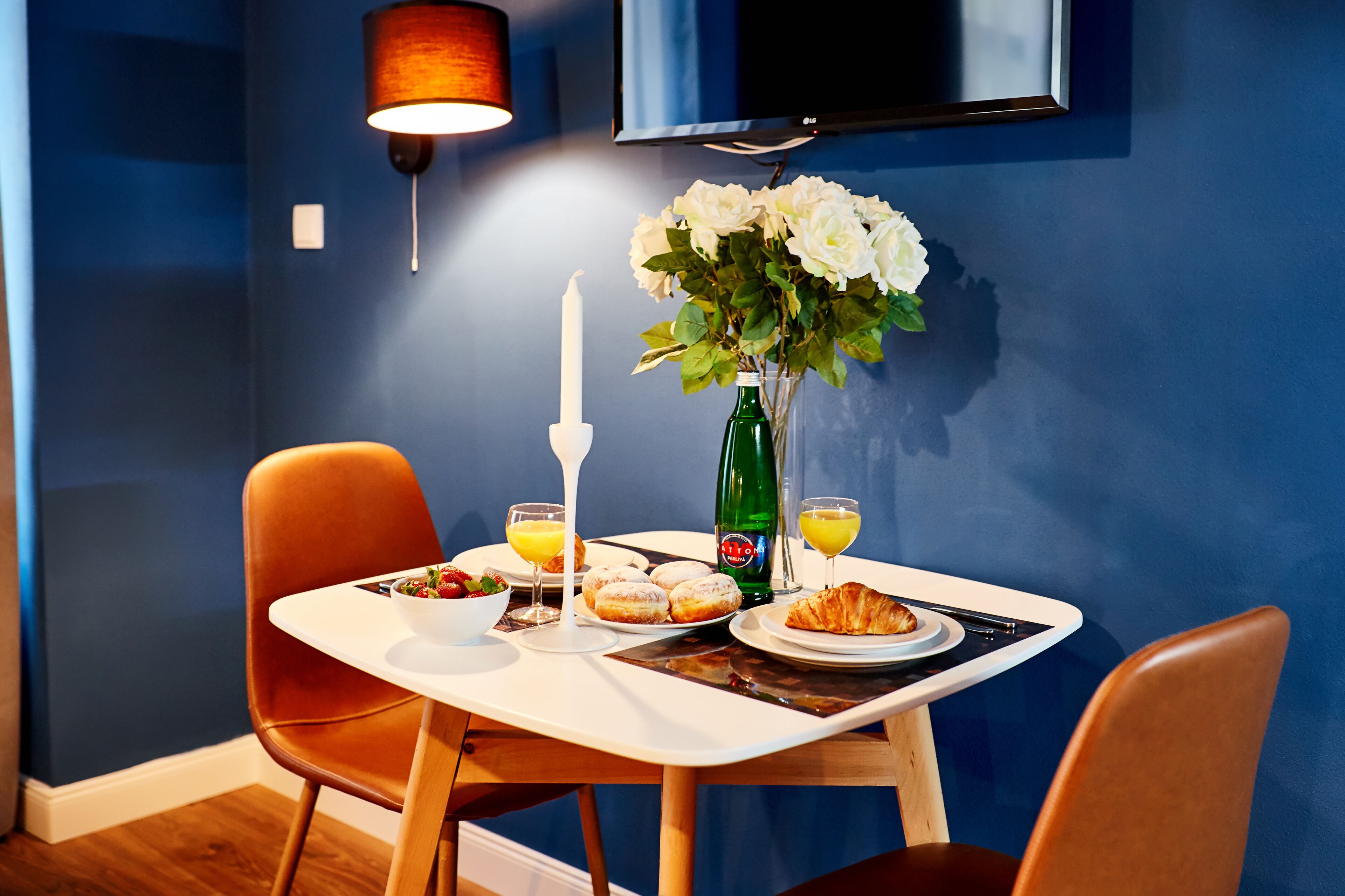 Suíte estúdio luxo (3) | Cofres nos quartos, ferros/tábuas de passar roupa, Wi-Fi de cortesia