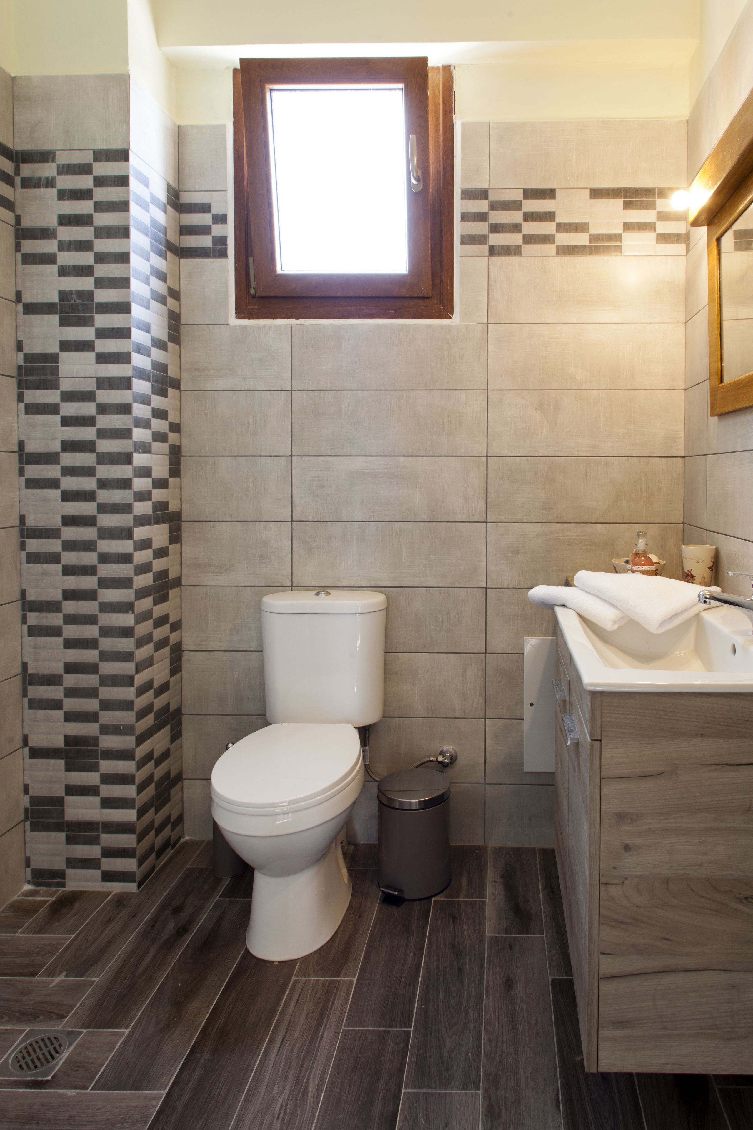 Vila Keluarga, 2 kamar tidur, akses difabel (Villa Athina) | Kamar mandi | Shower, perlengkapan mandi gratis,  dan handuk