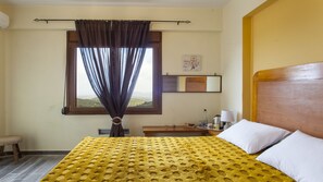 Vila Keluarga, 2 kamar tidur, akses difabel (Villa Athina) | 2 kamar tidur, meja kerja, setrika/meja setrika, dan Wi-Fi gratis