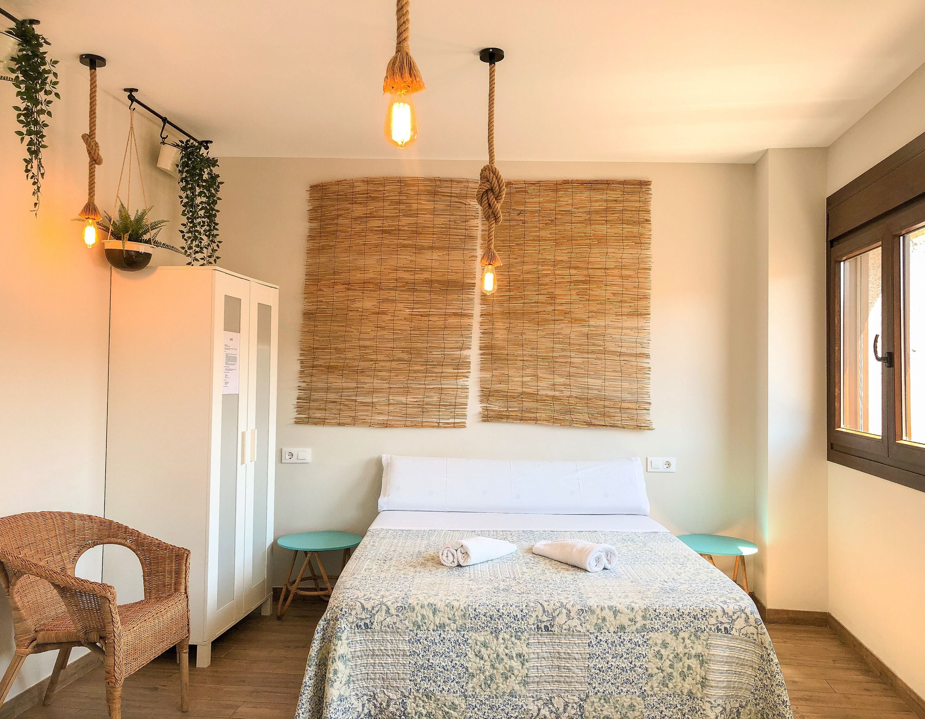 Firemannsrom, privat bad | Lydisolert, wi-fi (inkludert) og sengetøy