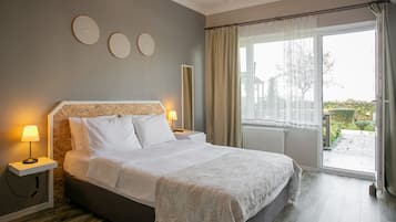 Habitación doble estándar, vista al jardín | Wifi gratis y ropa de cama