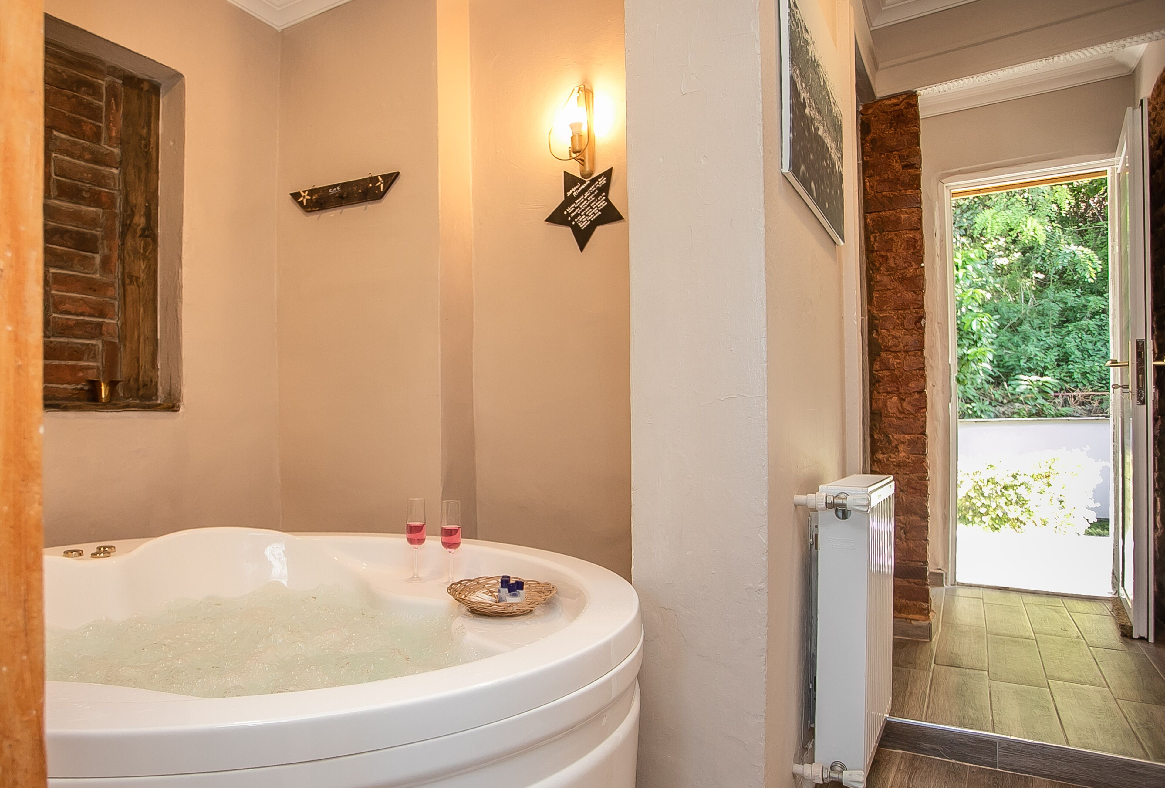 luxury double room, sea view | 1 bedroom, free wifi, bed sheets