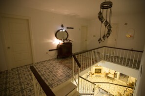 Staircase - Mor Salkim Konagi (Cesme)