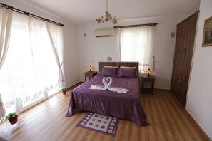 Deluxe Double Room | Premium bedding, minibar, in-room safe, desk - Mor Salkim Konagi (Cesme)