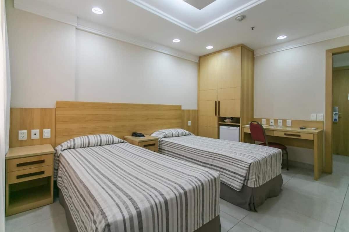Quarto duplo standard | Quartos à prova de som, roupa de cama