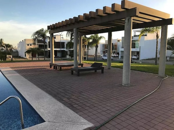 Sundeck
