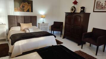 2 bedrooms, premium bedding, minibar, individually decorated