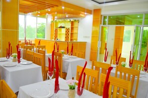 Bar (on property) - Cherry's Court_Yard (Puerto Princesa)