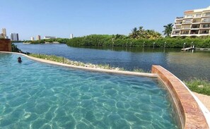 Family Condo, 2 Bedrooms | Terrace/patio - Departamento  M (Mazatlán)