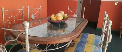 Family Condo, 2 Bedrooms | In-room dining