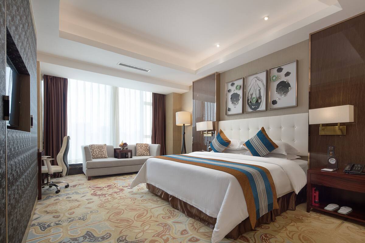Suíte executiva | Roupas de cama premium, frigobar, cofres nos quartos, escrivaninha