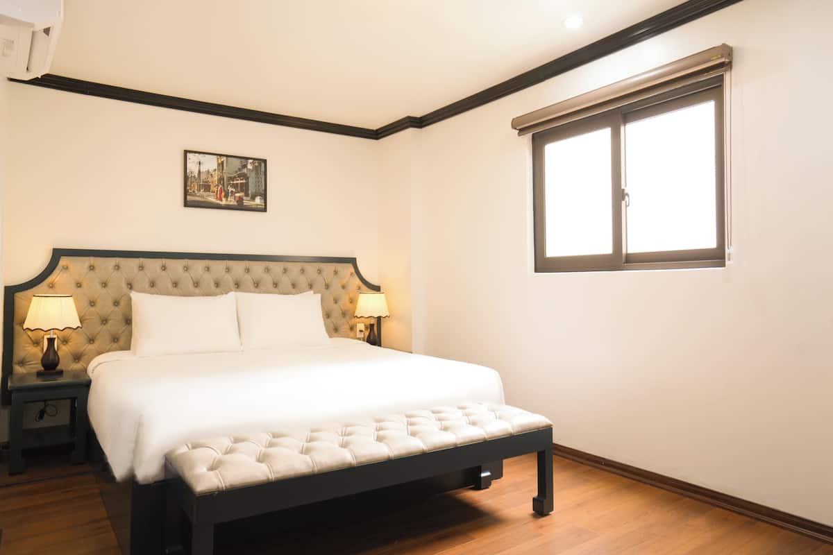 Minibar, in-room safe, desk, soundproofing