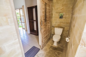 빌라, 침실 3개 | 욕실 | 샤워기/욕조 결합, 무료 세면용품, 타월