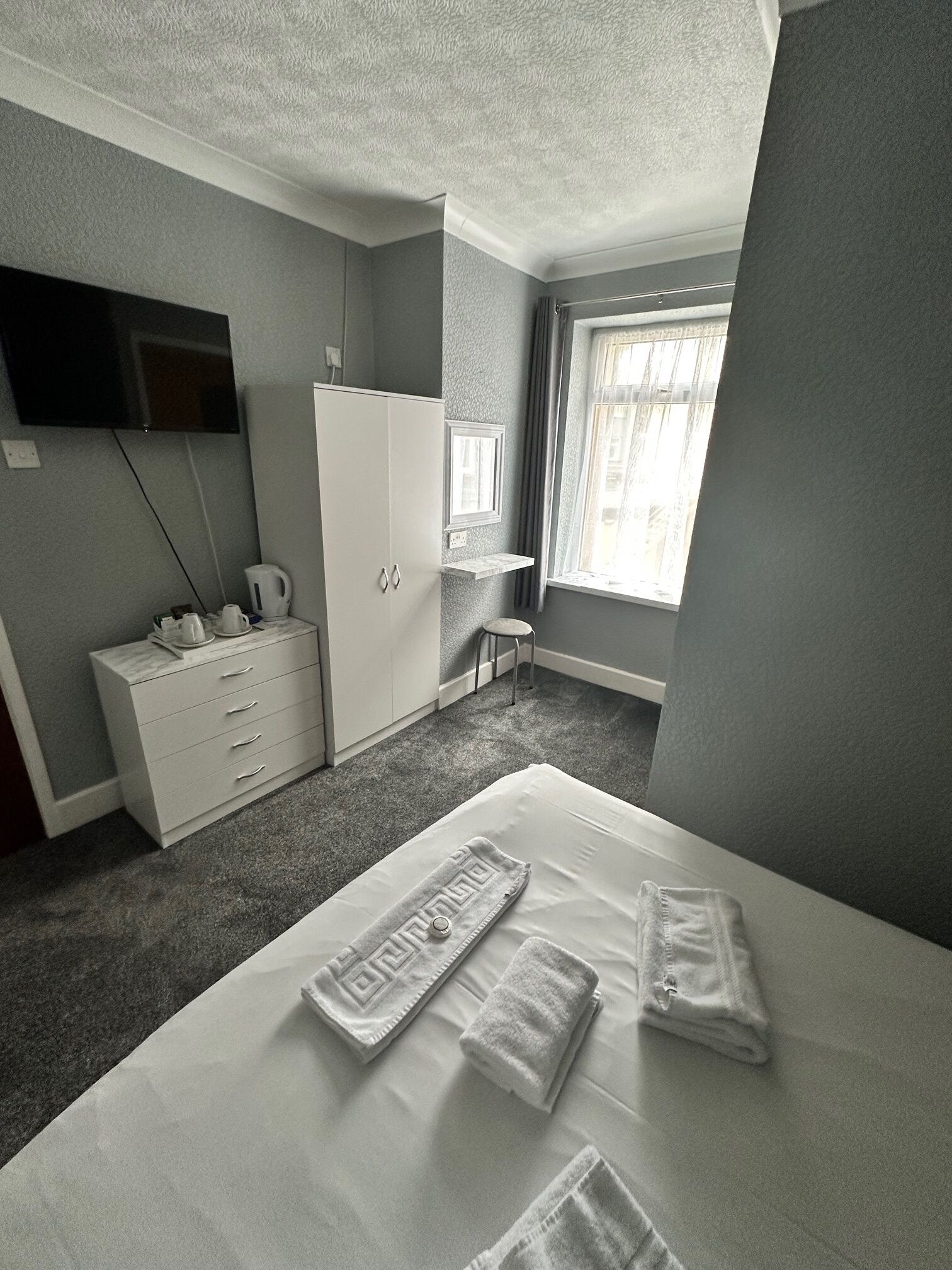 1 bedroom, desk, iron/ironing board, bed sheets