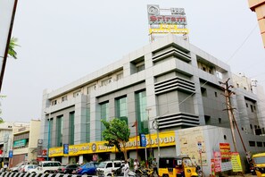 숙박 시설 정면
