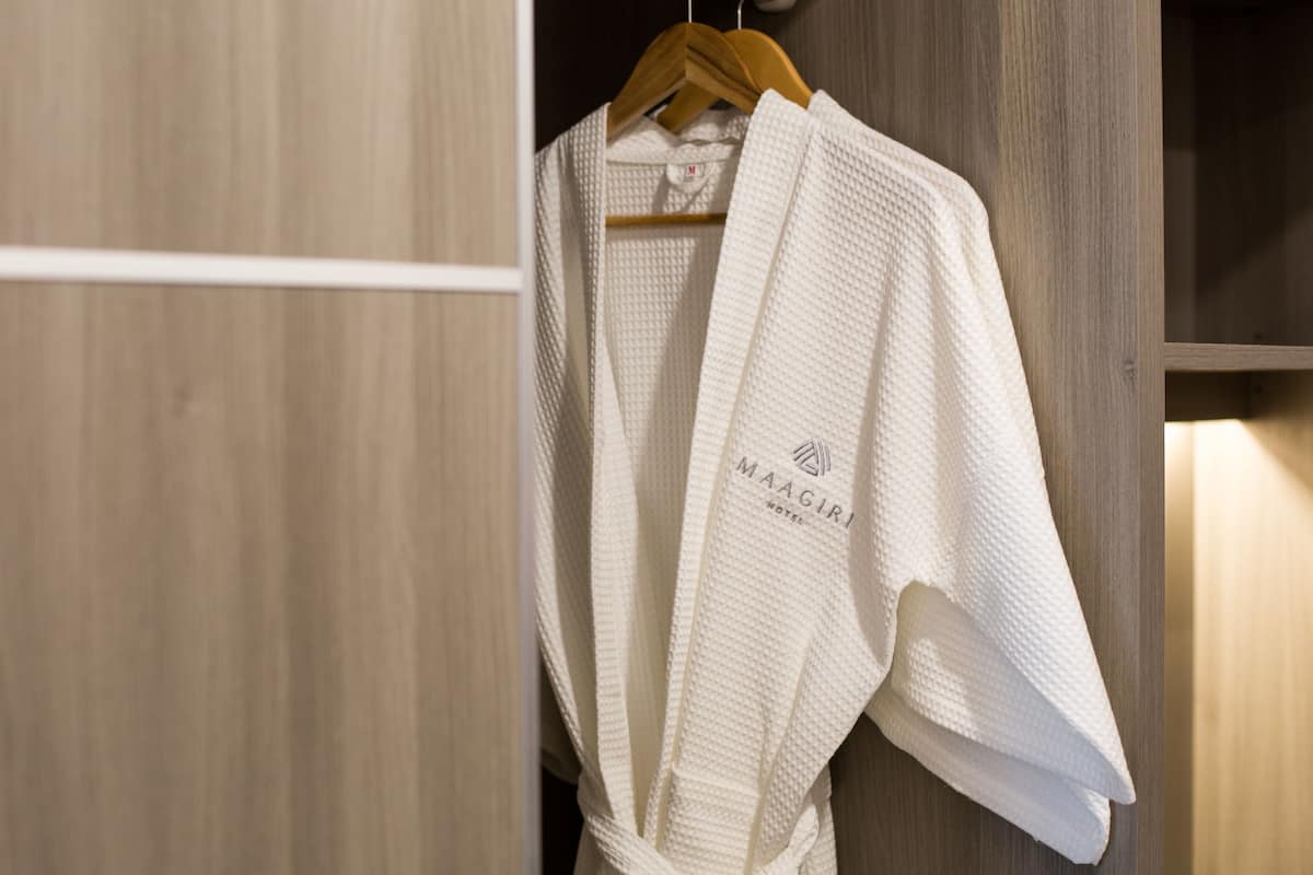 shower, free toiletries, bathrobes, slippers